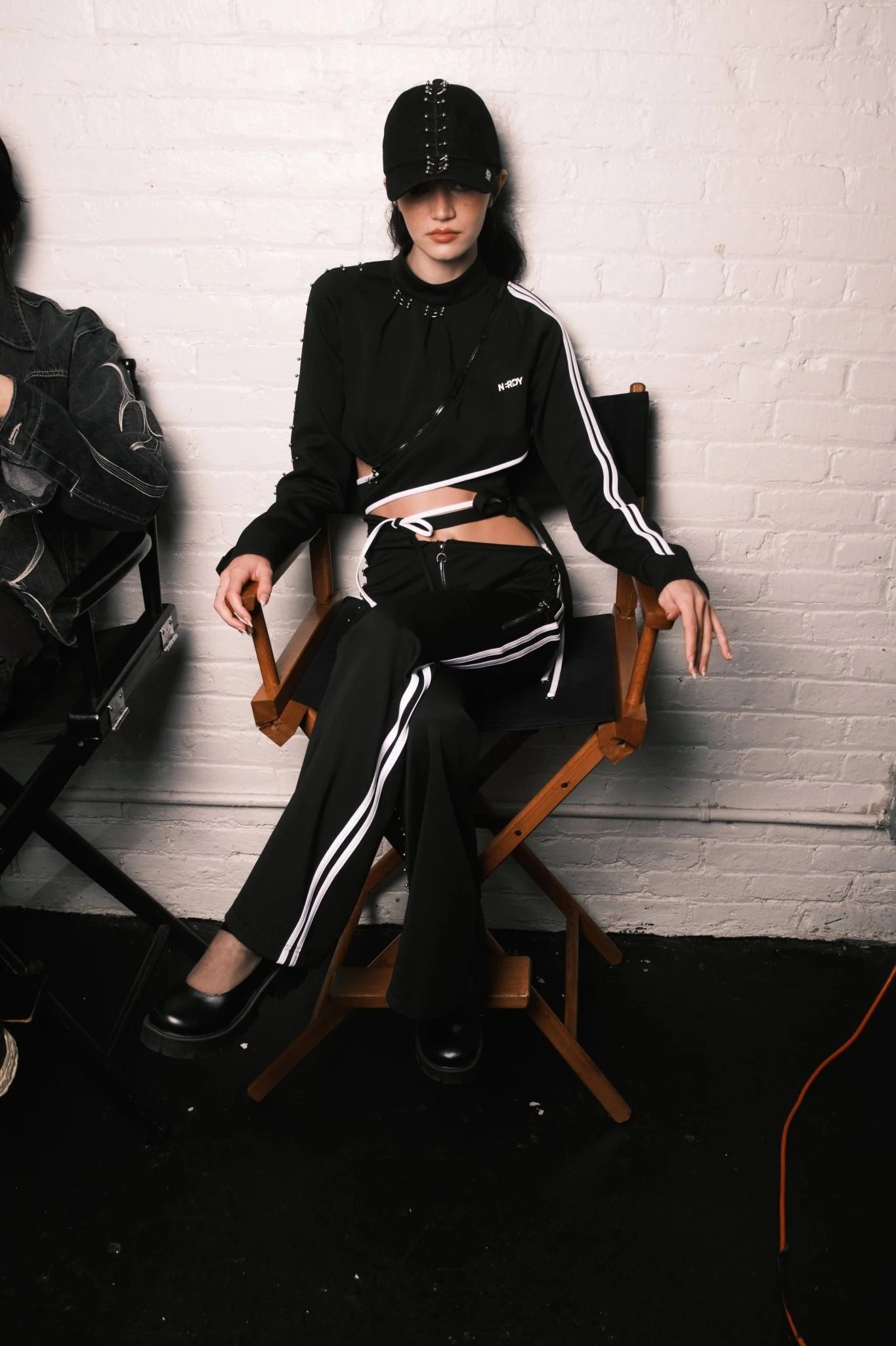 BLACK WRAP TIE TRACK PANTS - Image 4