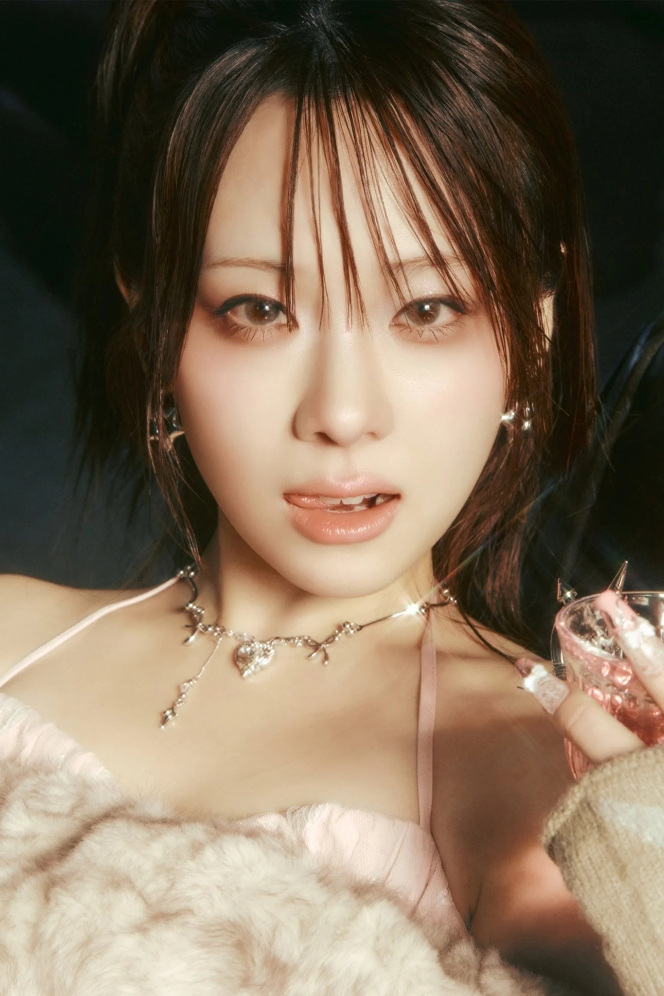 HEART & BOW NECKLACE - Image 5