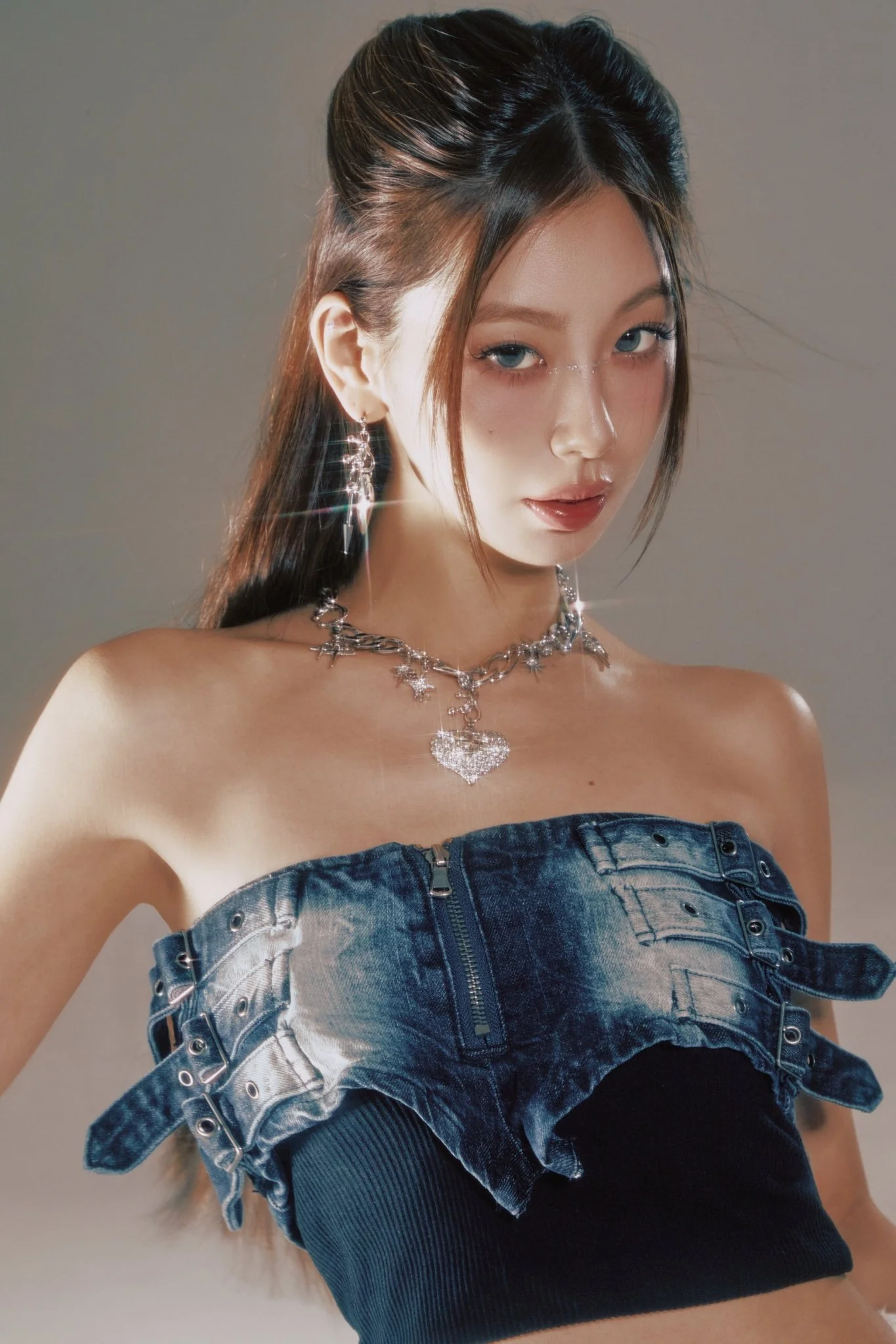 KISS OF FATE EARRING - Image 3