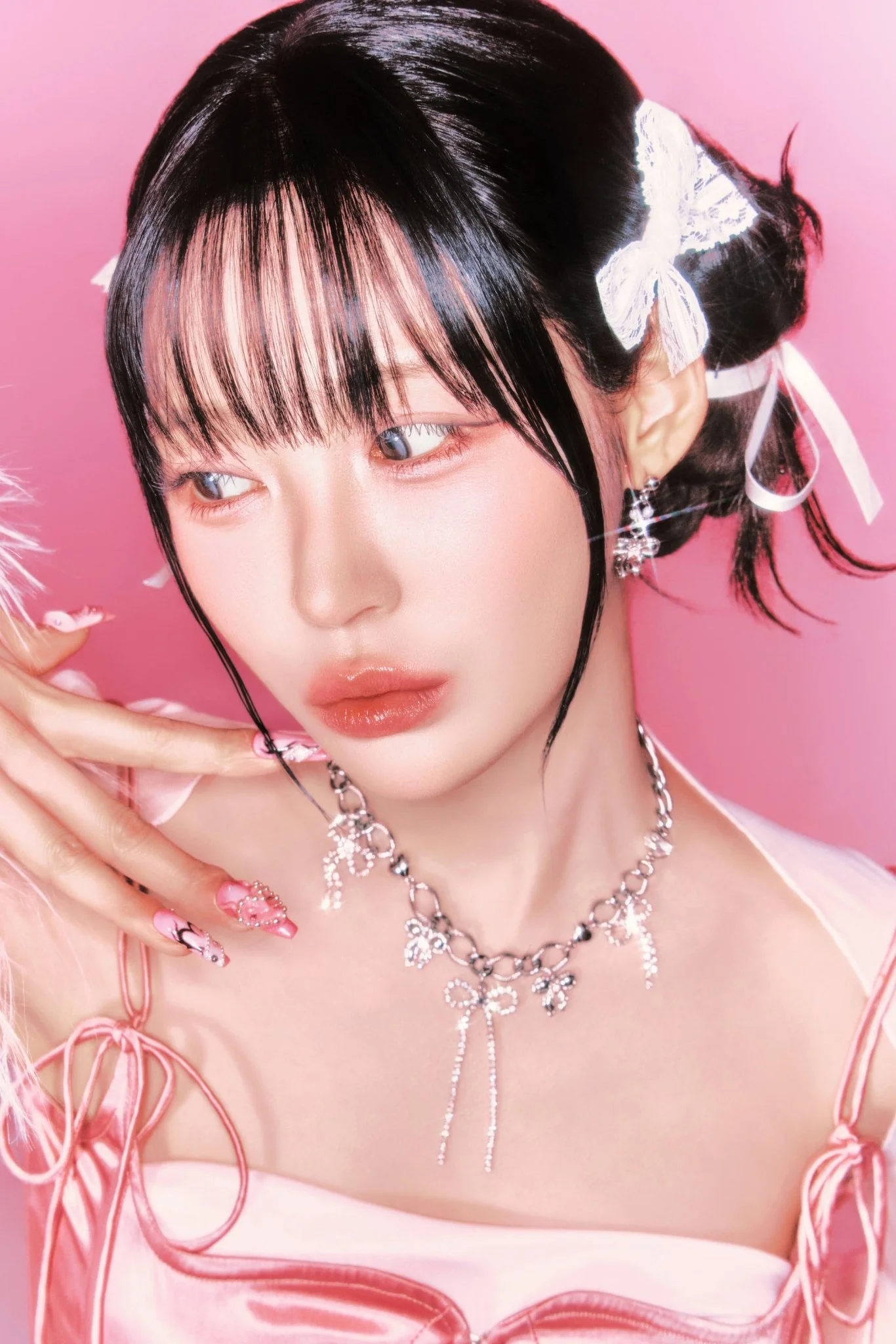 LOVE BOW DROP EARRINGS - Image 2