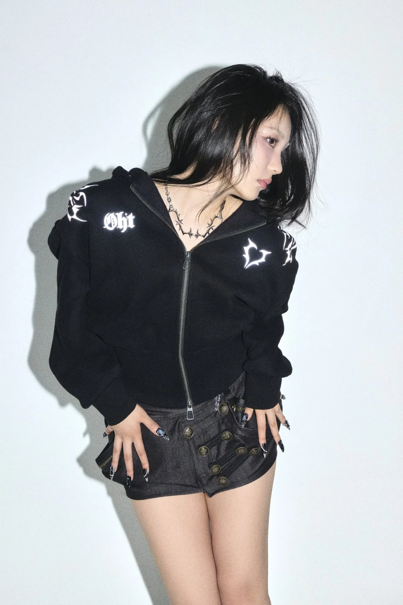SERAPH HOOD ZIP UP - Image 3
