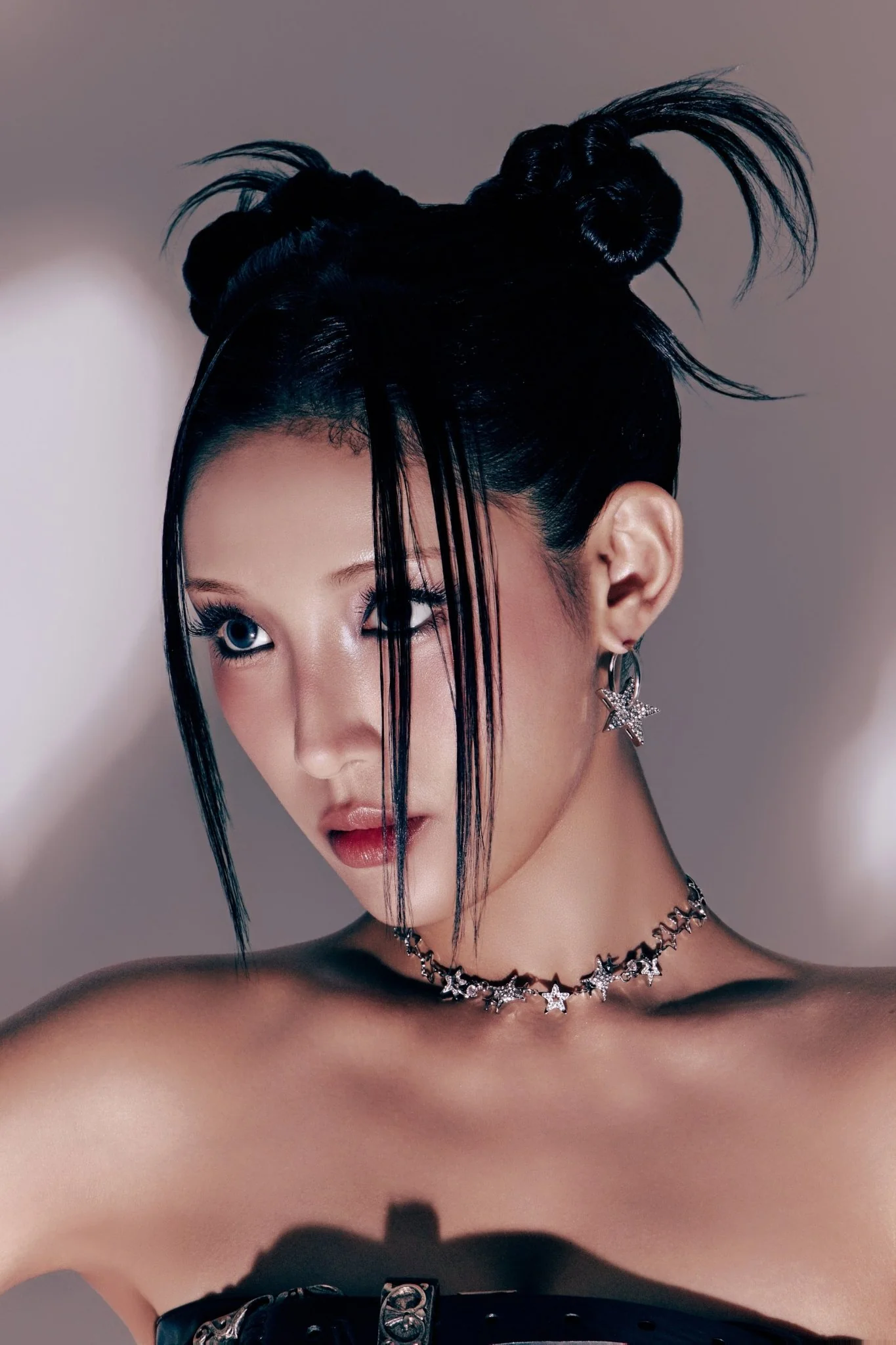 STAR HOOP EARRINGS - Image 3