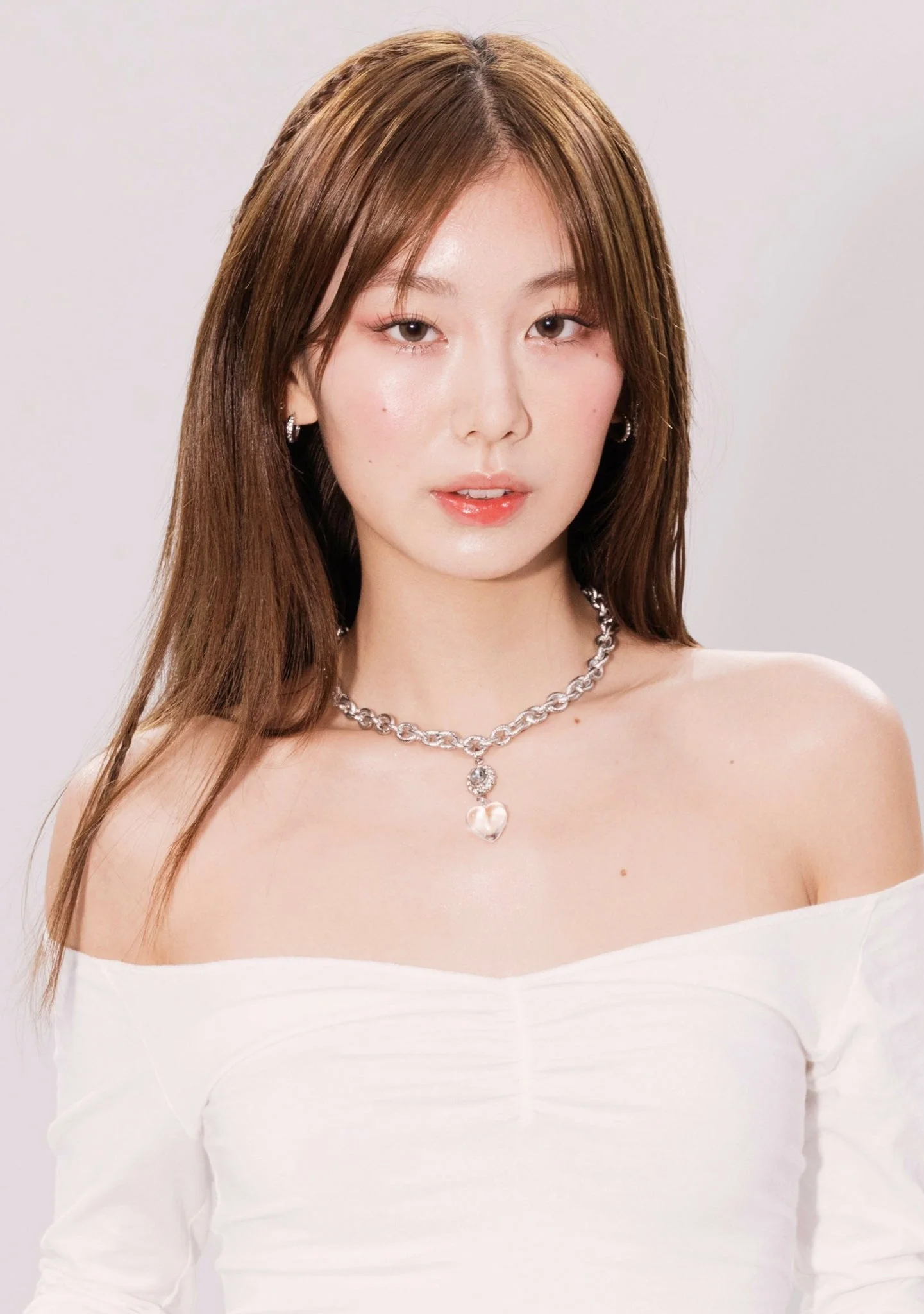 TRANSPARENT HEART CHARM NECKLACE - Image 3